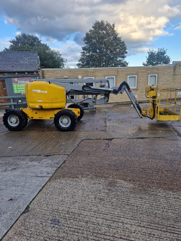 Genie Z-45/25J RT Cherry picker | Plant Hire